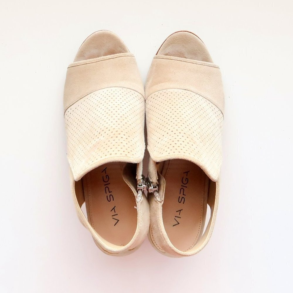 Via Spiga Beige Suede Leather Peep Toe Block Heel Perforated Bootie Shoes 5.5 - Picture 5 of 16